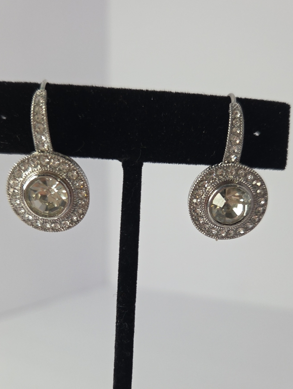 Round Glass and Metal 3mm Drop - NEW